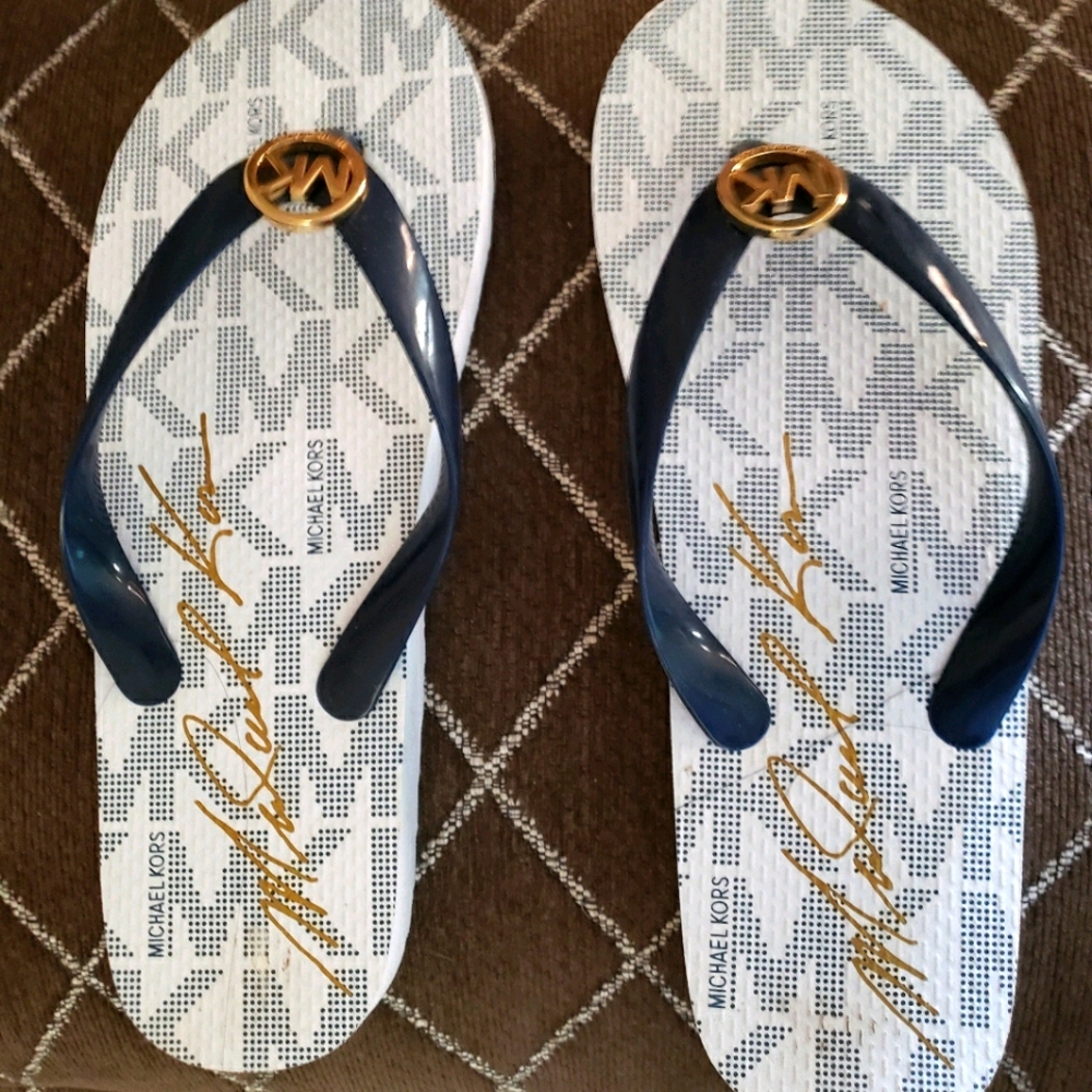 Micheal Kors Flip Flops